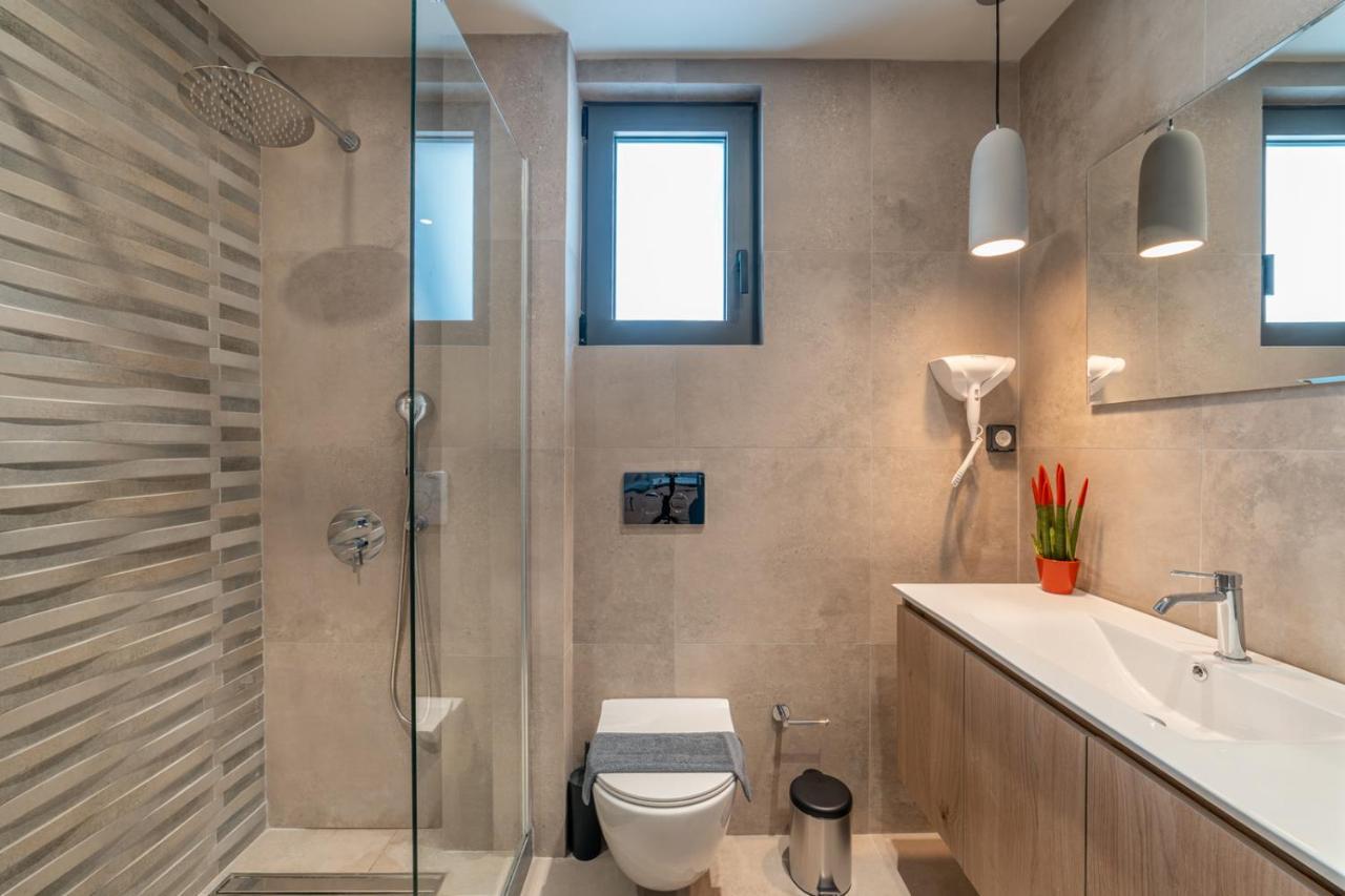 Brand New Suites In City Center Heraklion  Екстер'єр фото
