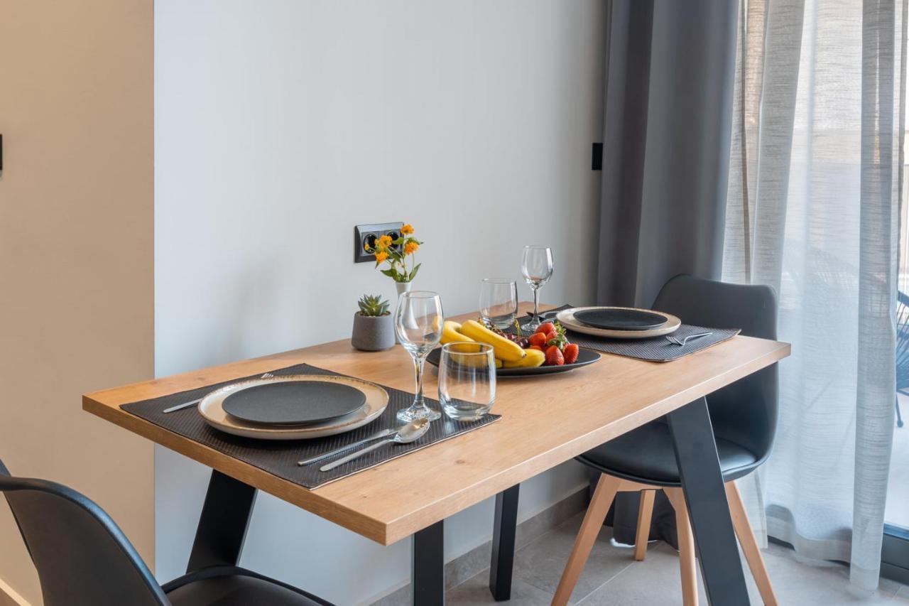 Brand New Suites In City Center Heraklion  Екстер'єр фото